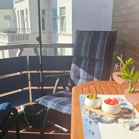 Strandhus - 12 *